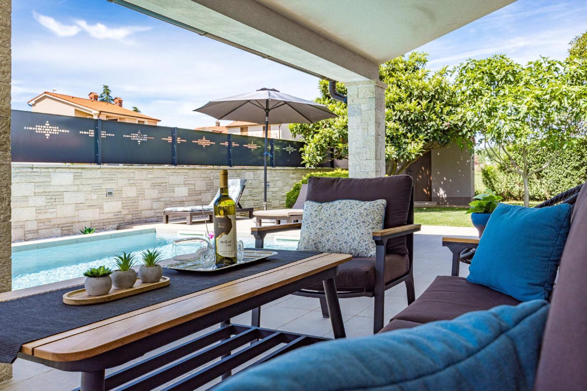 Villa Roma Near Pula For 6 People With Private Pool Jadreški Eksteriør billede